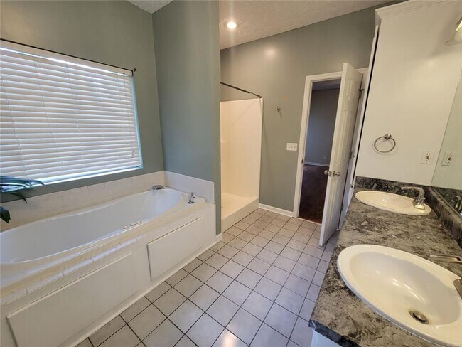 Building Photo - Prattville Home Close to Hwy 31 and Hwy 14!