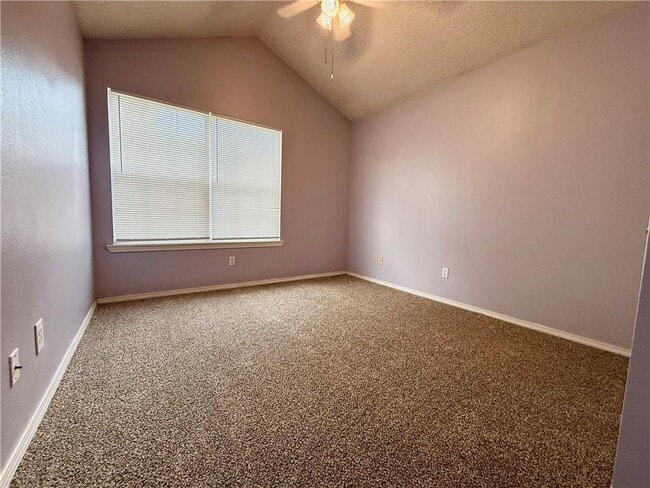 Building Photo - 2978 N Apatite Dr