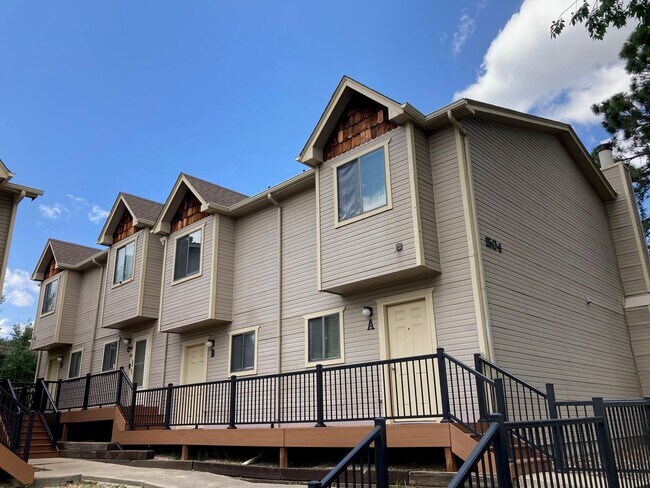 Building Photo - 1504 Crestone Ave
