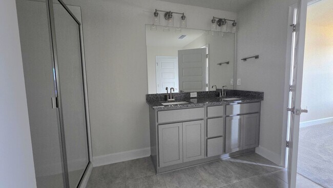 Building Photo - 7521 Bent Tree Lp