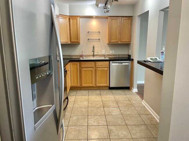 Building Photo - 13200 W Heiden Cir