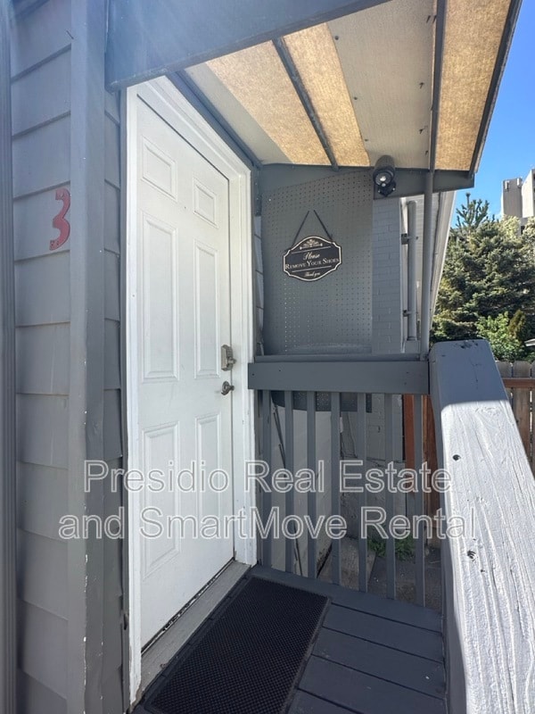 Building Photo - 1985 S 200 E