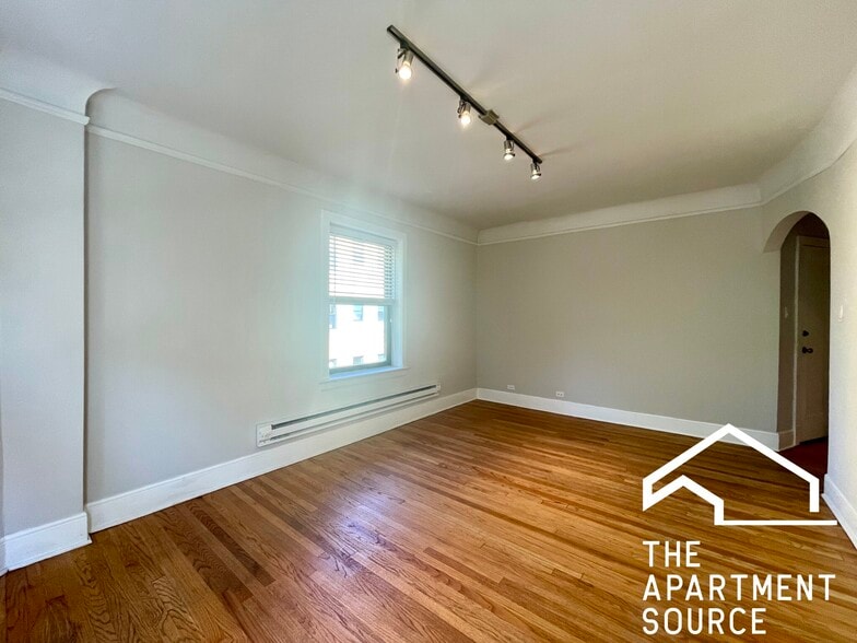 Building Photo - 2620 N Rockwell St