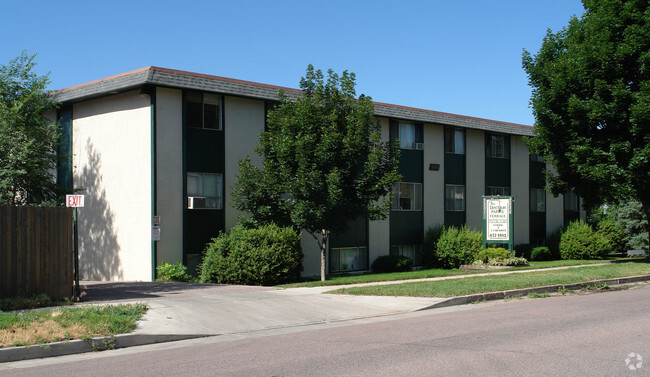 Building Photo - Uintah Park Apartments