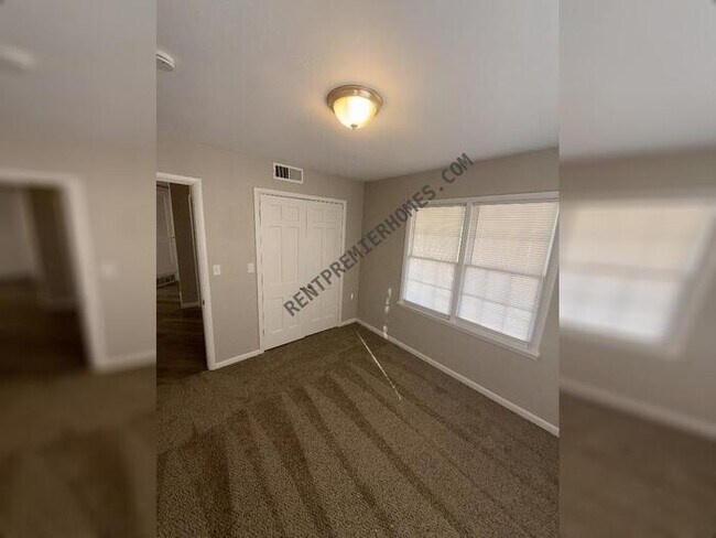 Building Photo - 3903 N Aydelotte Ave