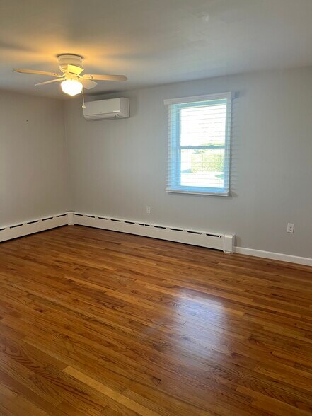 Building Photo - 8 Chartier Cir