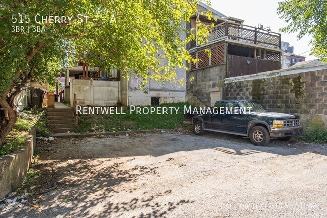 Building Photo - 515 Cherry St