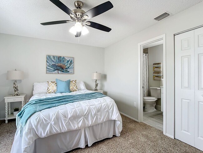 Building Photo - Gorgeous 3-Bedrorom, 2 Bath, 1165 sq ft home
