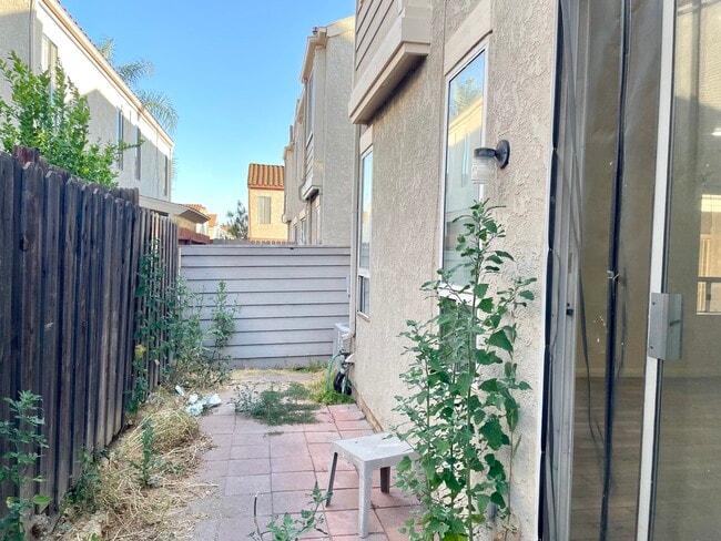 Building Photo - 12943 Homestead Pl