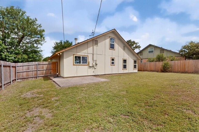 Building Photo - 12711 Rampart St