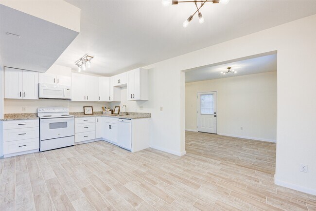 Building Photo - 630 Martin Luther King Rd