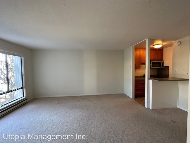 Building Photo - Studio, 1 bath House - 8 Admiral Drive #341