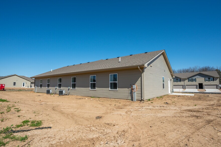 Building Photo - 644 McKay Way