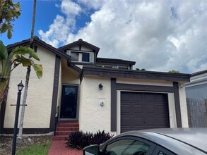 Building Photo - 9518 SW 148th Ave Cir E