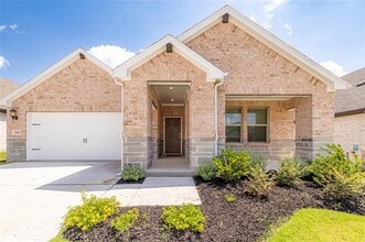 Building Photo - 3905 Superior Dr