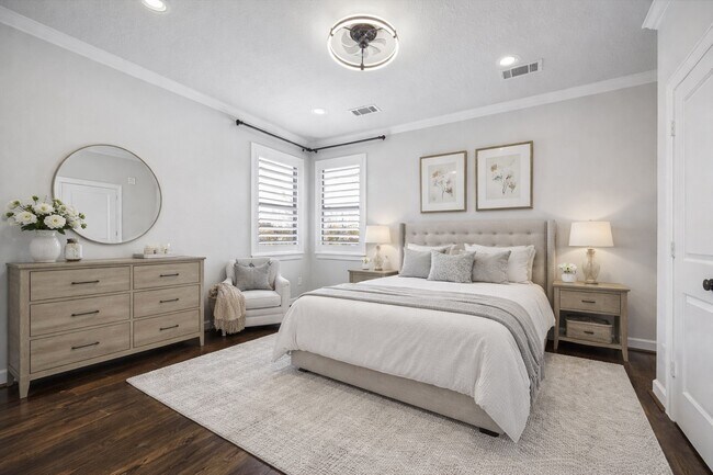 Building Photo - 709 Herkimer St