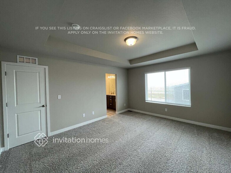 Building Photo - 13543 Arriba Dr