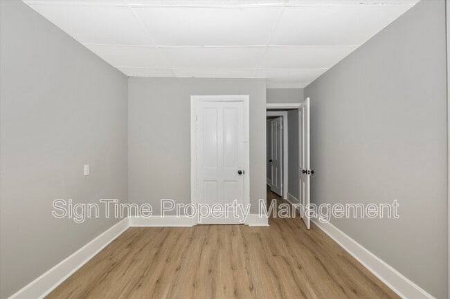 Building Photo - 114 N Conococheague St