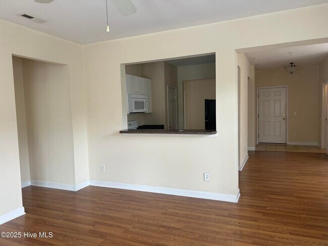 Building Photo - 712 Indica Ct