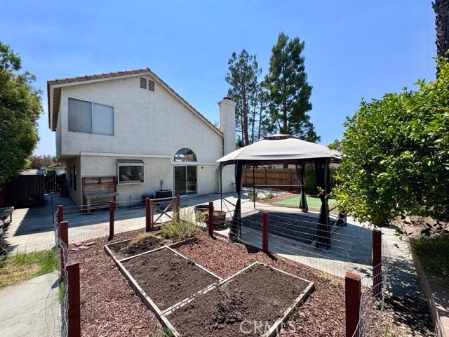 Building Photo - 39709 Garin Dr