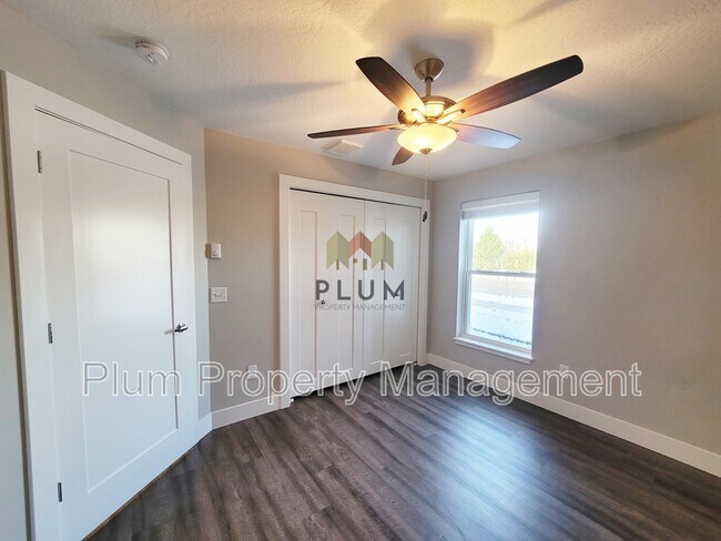 Building Photo - 1611 Montana St