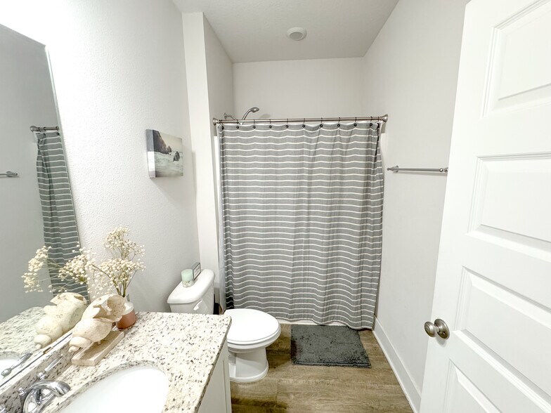 Building Photo - 5772 Conley Ct