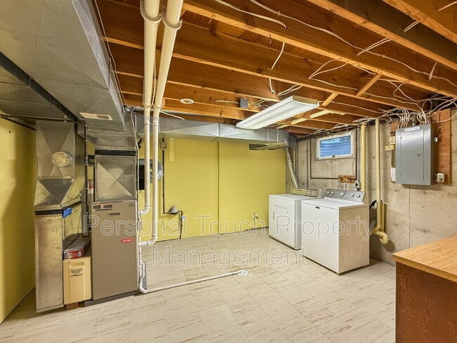 Building Photo - 3231 1st St N