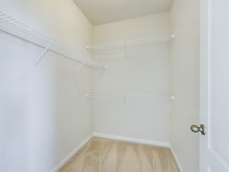 Building Photo - 25 Chester Ct