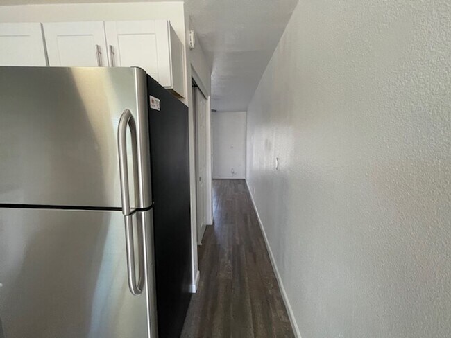 Building Photo - South Scottsdale Studio Casita w/ Private Patio | 4 Weeks Free | Remodeled Quartz & Stainless Kit...