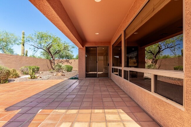 Building Photo - 3346 W Sousa Dr