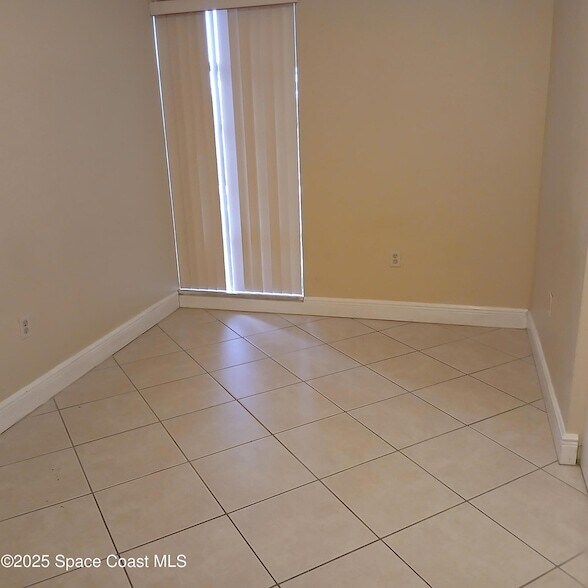 Building Photo - 250 N Banana River Dr