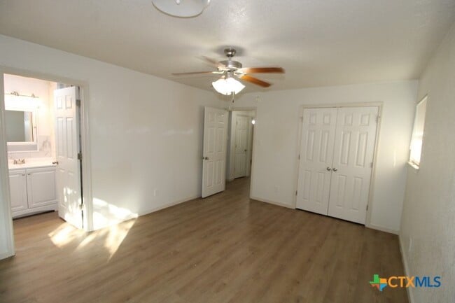 Building Photo - 507 Judy Ln