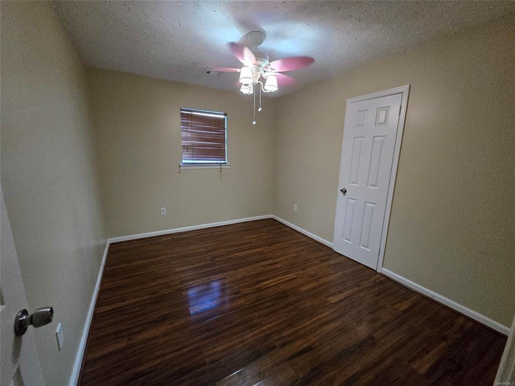 Building Photo - 6520 Pinebrook Dr