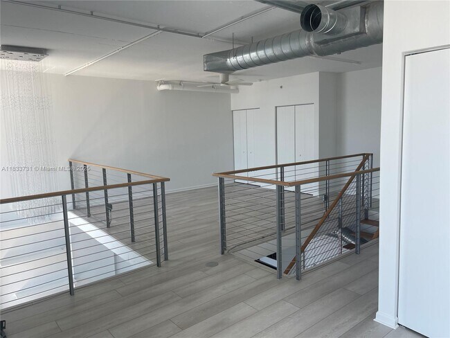 Building Photo - 690 SW 1st Ct