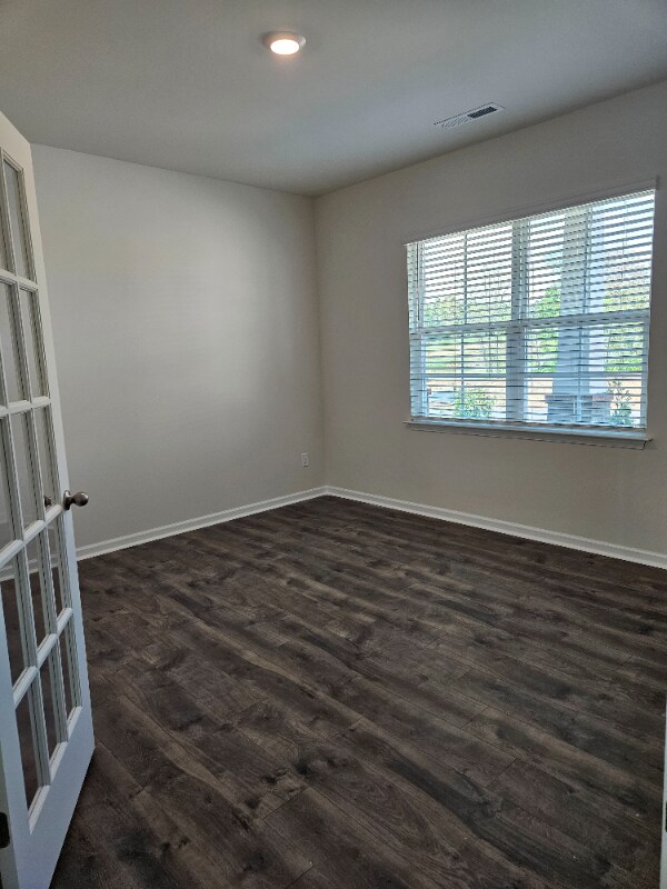 Building Photo - 186 Falcon Ln