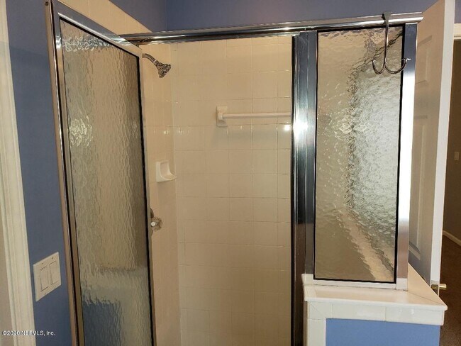 Building Photo - 955 Otter Creek Dr