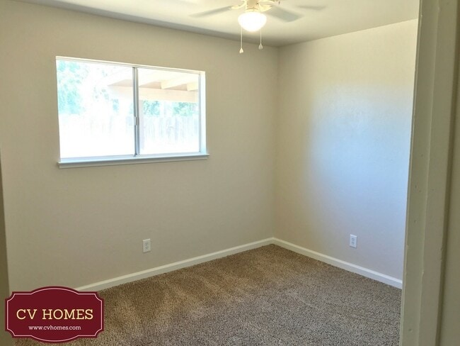 Building Photo - APPLY FOR THIS BEAUTIFUL HOME TODAY! (Avai...