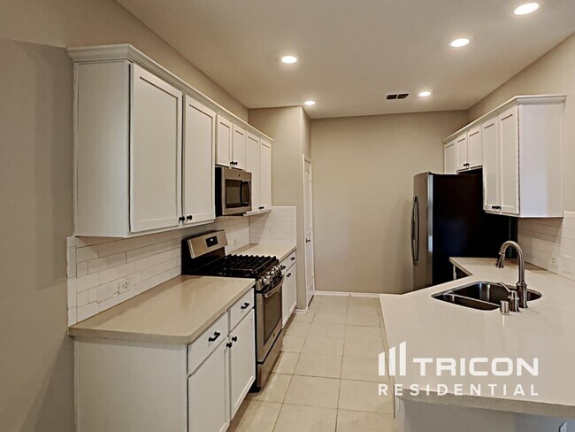 Building Photo - 5832 Dew Plant Way