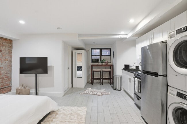 Building Photo - 131 Loisaida Ave