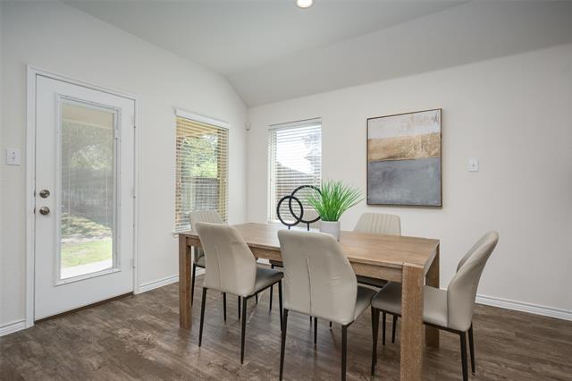 Building Photo - 3108 Dominion St