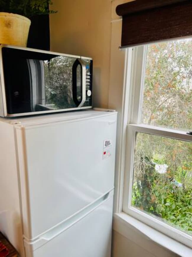 Building Photo - 2910 Grape Street