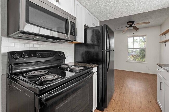 Building Photo - 3421 Willowrun Dr