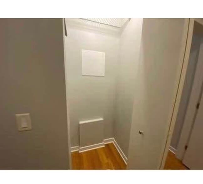 Building Photo - 1714 W Warren Blvd