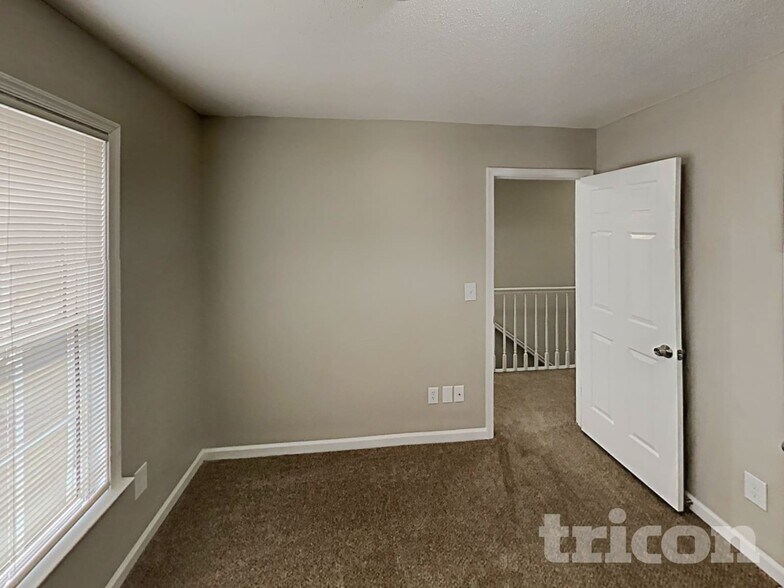 Building Photo - 4009 Auburn Hills Dr