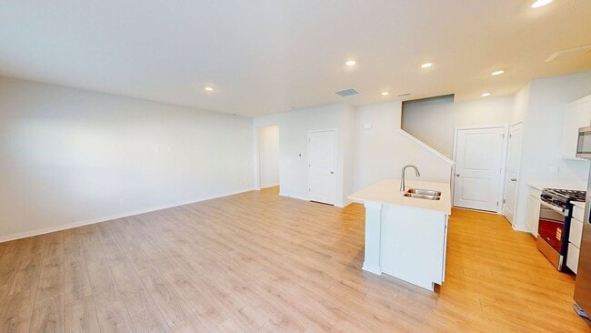 Building Photo - 6358 Ripken St