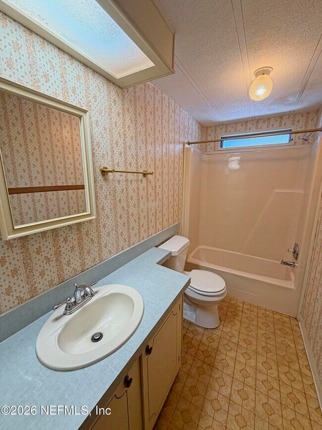 Building Photo - 7633 Plumwood Dr