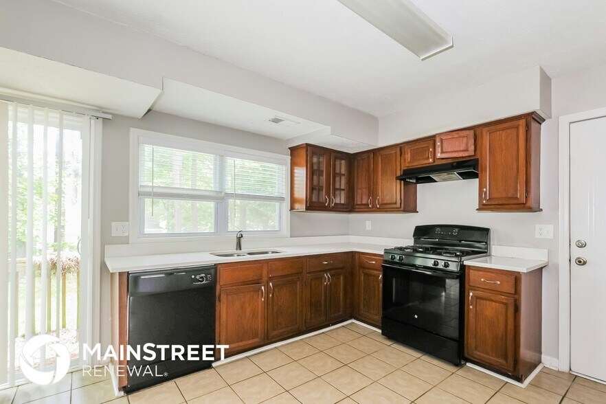 Building Photo - 285 Blue Heron Dr