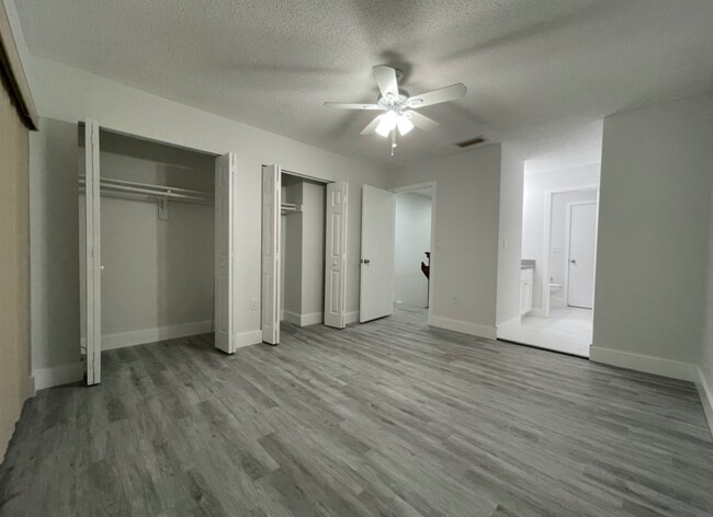 Building Photo - 6854 NW 173rd Dr