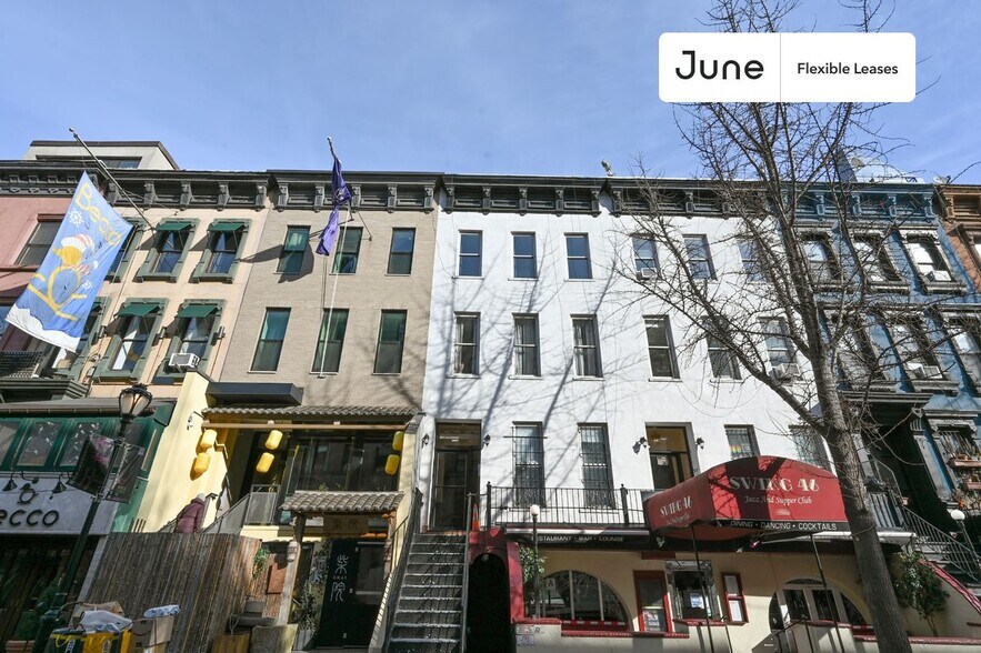 Building Photo - 351 W 46th St