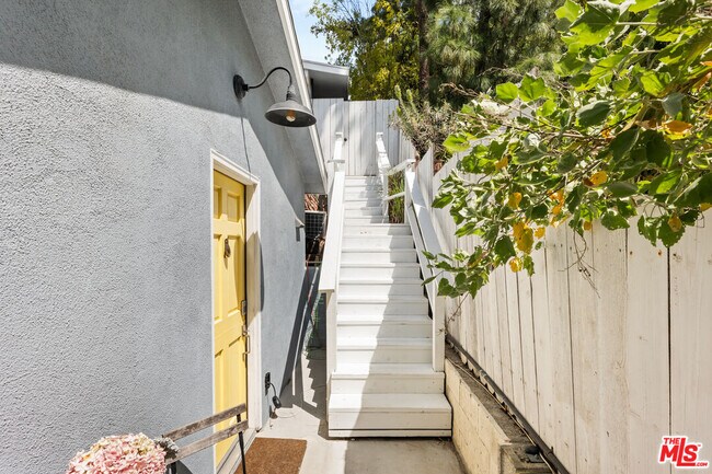 Building Photo - 3744 Buena Park Dr